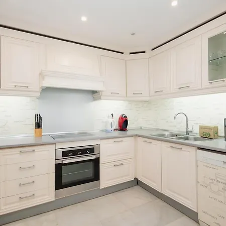 Home, With Direct Access To The Beach, Sea Views And South Facing, In Puerto Banus Apartment *