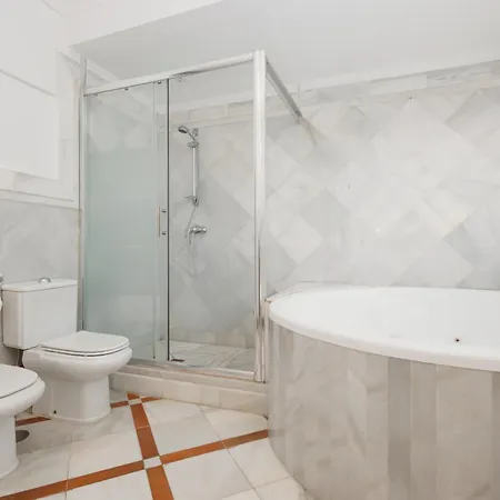 Home, With Direct Access To The Beach, Sea Views And South Facing, In Puerto Banus Apartment Marbella