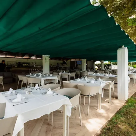 Home, With Direct Access To The Beach, Sea Views And South Facing, In Puerto Banus