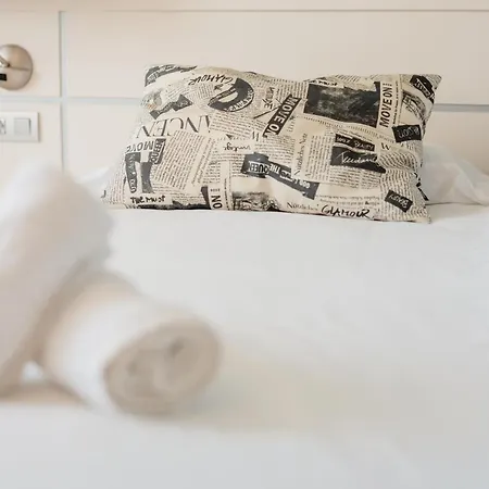 Home, With Direct Access To The Beach, Sea Views And South Facing, In Puerto Banus Marbella