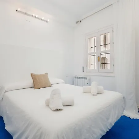 Apartmán Home, With Direct Access To The Beach, Sea Views And South Facing, In Puerto Banus