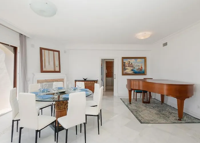 Home, With Direct Access To The Beach, Sea Views And South Facing, In Puerto Banus *