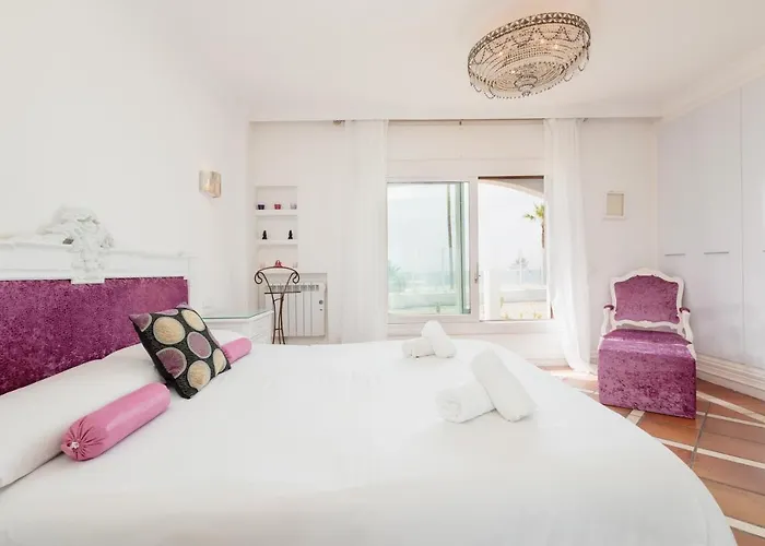 Home, With Direct Access To The Beach, Sea Views And South Facing, In Puerto Banus * マルベーリャ