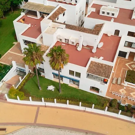 Home, With Direct Access To The Beach, Sea Views And South Facing, In Puerto Banus Apartamento *